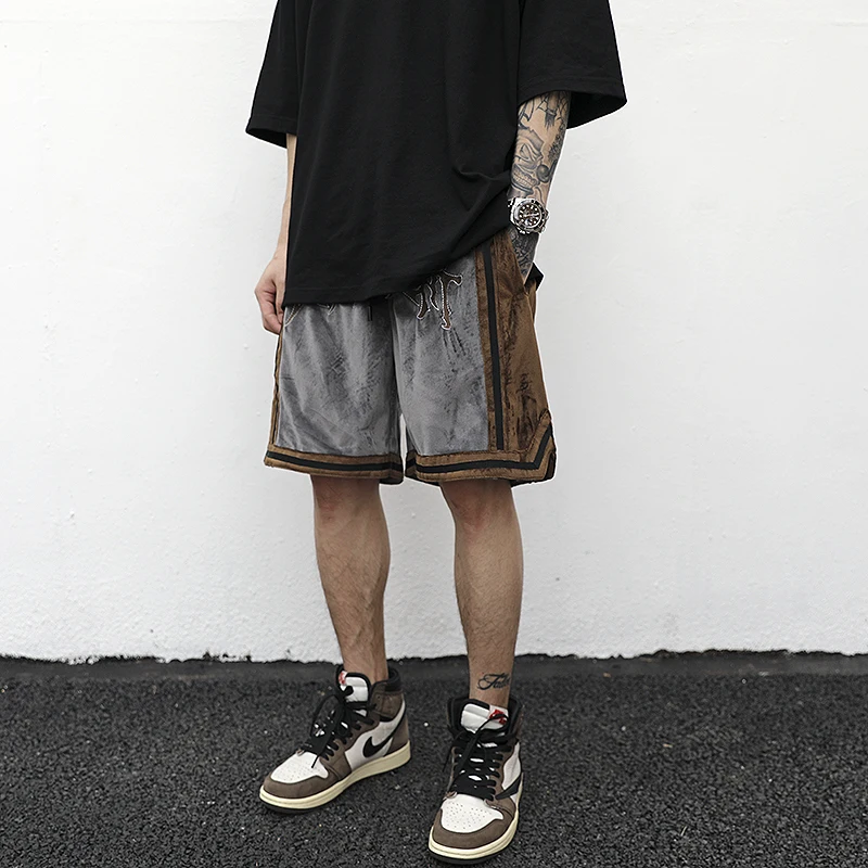 Hip Hop Loose Shorts Elastic Waist Pants Fashion Embroidery Half Pant Men Summer Casual Drewstring Streetwear Sportswear Jogger