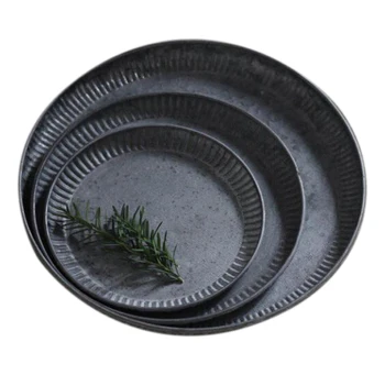 

Retro Disc Iron Craft Storage Serving Tray Antique Metal Round Tray Dessert Cake Dried Fruit Plate Home Kitchen Decoration 3 Pac