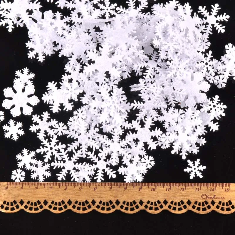 100pcs/lot Christmas Ornaments White Felt Snowflake Patch Applique