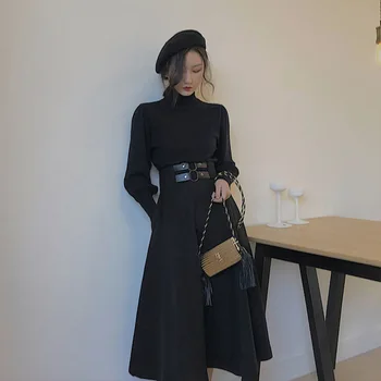 

Japanese women's clothing retro autumn and winter dark department Hepburn style French niche dark department winter slim slim