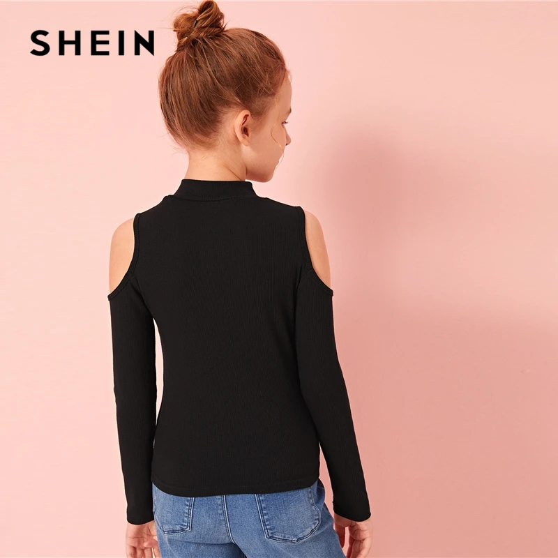 SHEIN Kiddie/черная Повседневная футболка с воротником-стойкой и молнией спереди детский топ; коллекция года; сезон осень; обтягивающие Детские футболки с открытыми плечами