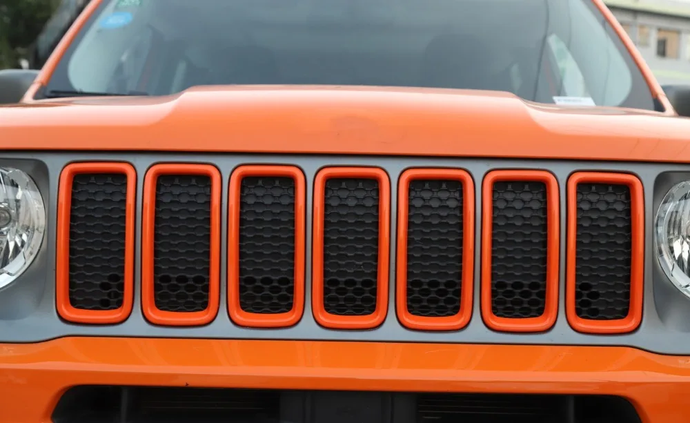 Для Jeep Renegade+ передняя сетчатая решетка декоративная крышка наклейки автомобильные Внешние аксессуары автомобильный Стайлинг ABS черный красный 7 шт./1 комплект