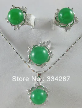 

fashion green jade earrings ring & pendant set