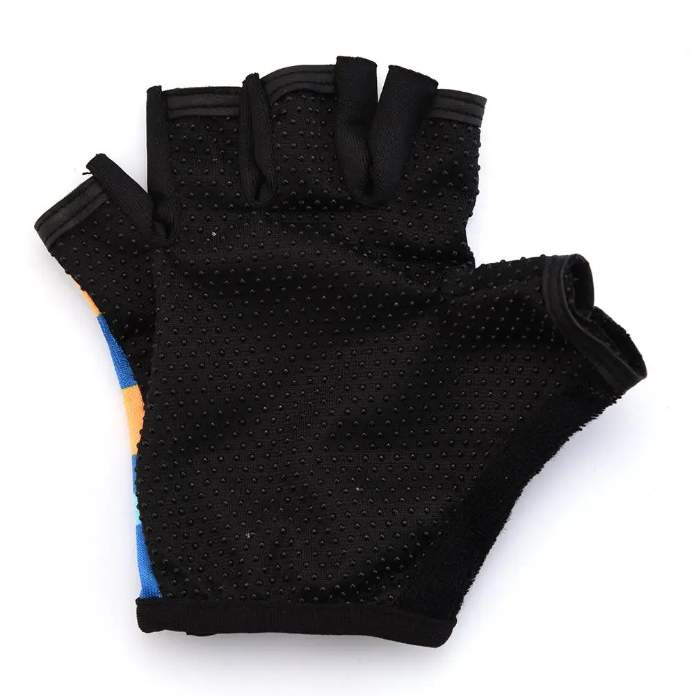 Детские камуфляжные велосипедные перчатки с открытыми пальцами эластичные