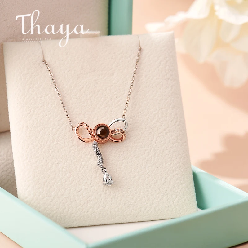 Thaya 925 пробы Серебряное ожерелье с бантиком Love You проецируемое розовым золотом ожерелье для женщин лучший подарок для нее