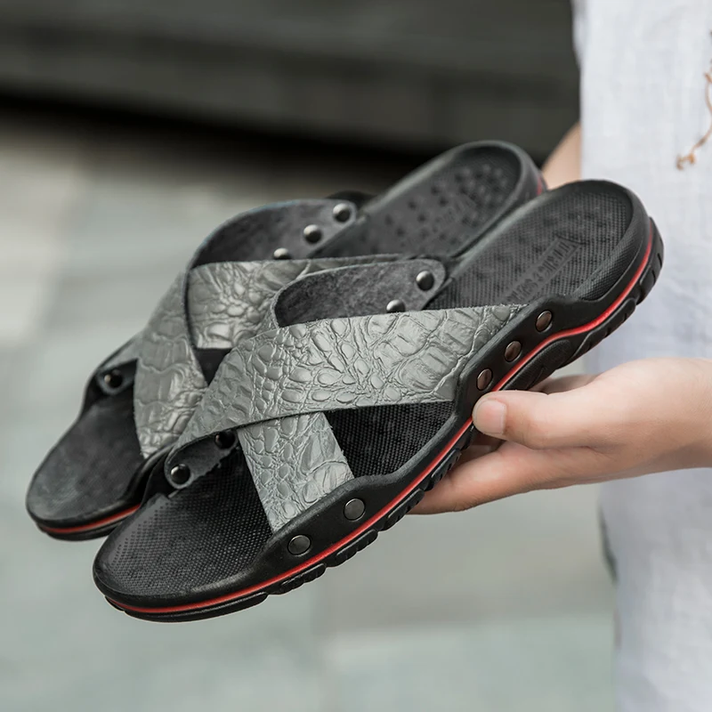 Summer Men's Slippers Genuine Leather Breathable Slippers Sandals Luxury Classics Men Flip Flops Outdoor Moccasins Soft Shoes