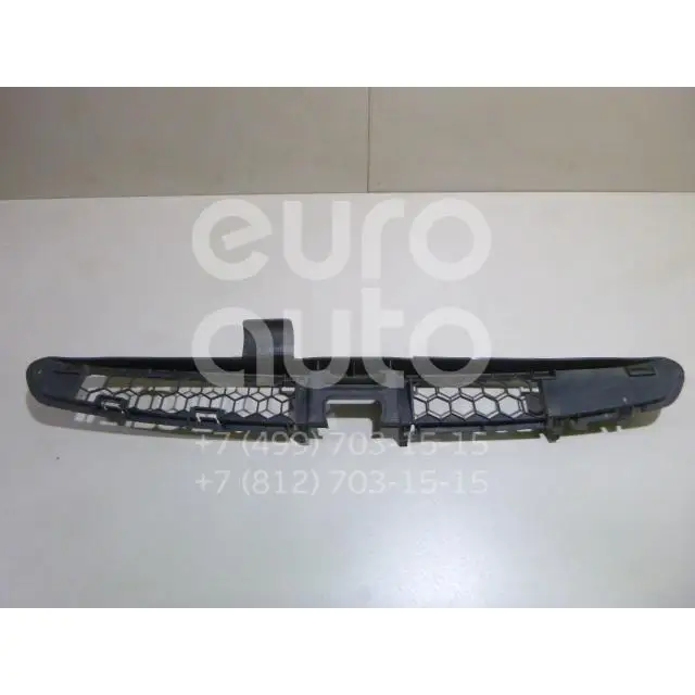 Решетка в бампер, состояние – Б/У,, для Renault Clio II/Symbol 8200050533 8200050533
