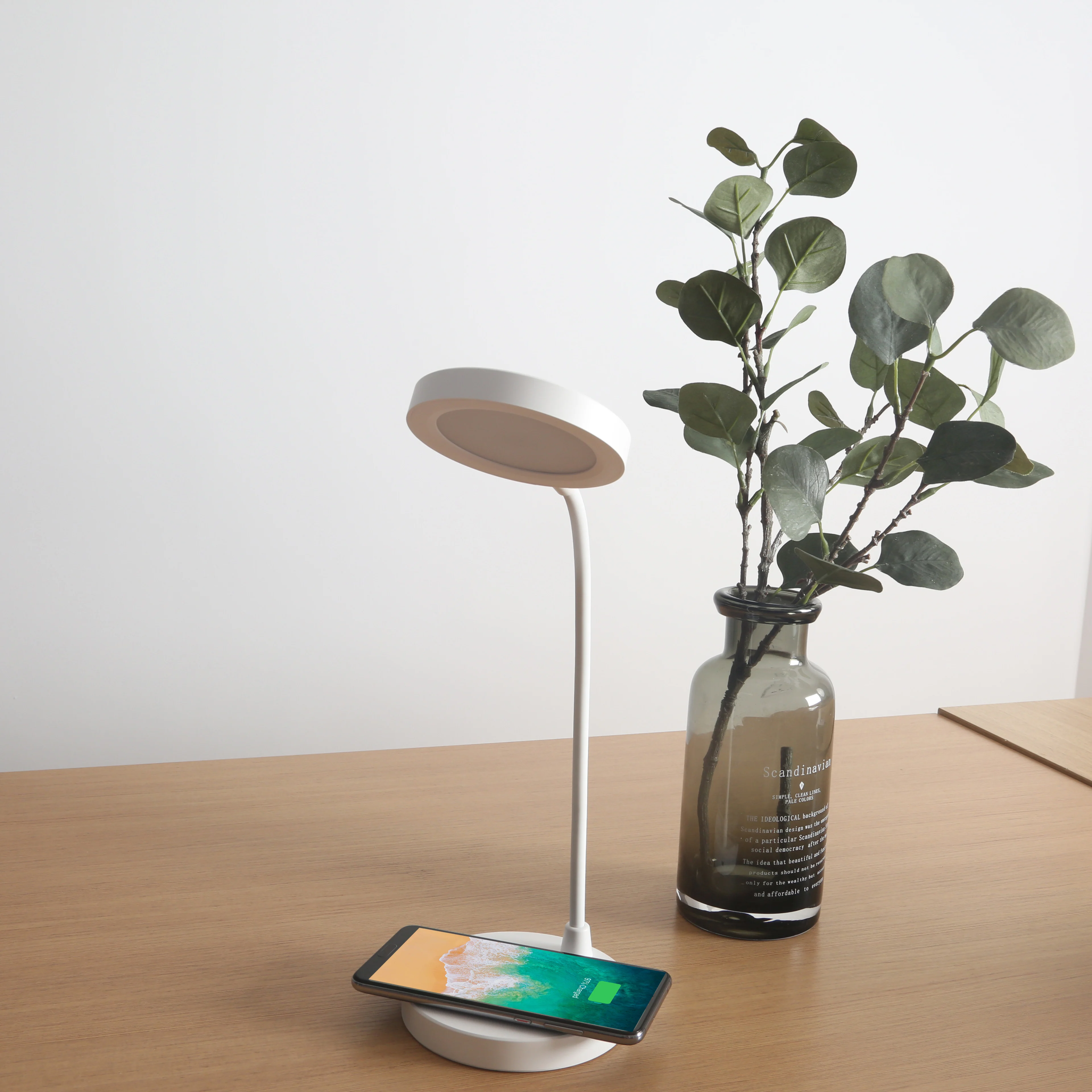  Greenbird 5W Table Desk Lamp with Wireless Charging for Phone White Light Desktop Luminaria Bendabl - 4000249540752