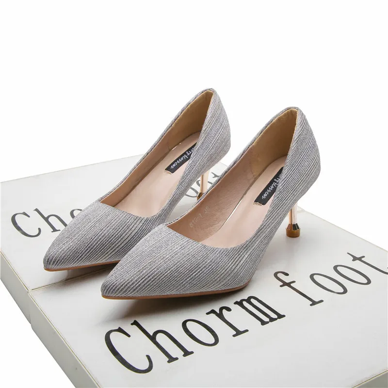 

2019 new stiletto shallow mouth ladies high heels plus velvet simple fashion sequin bridesmaid shoes single shoes heel 6cm