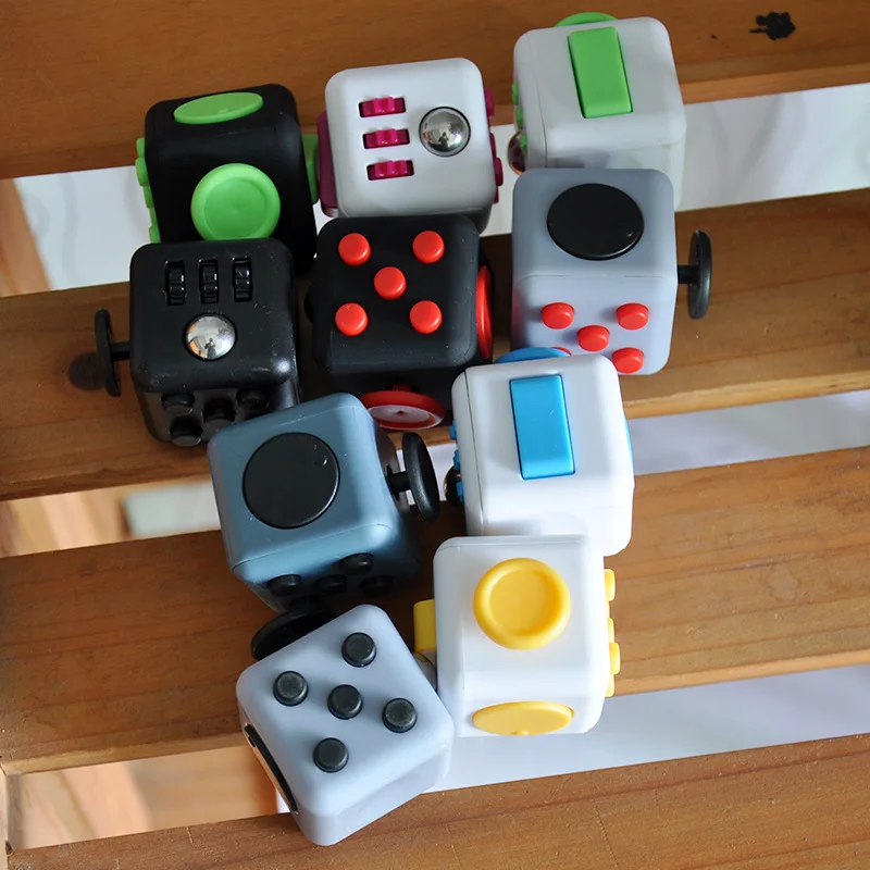Brinquedo de descompressão dice plástico relaxar cubo ilimitado brinquedo adulto dados
