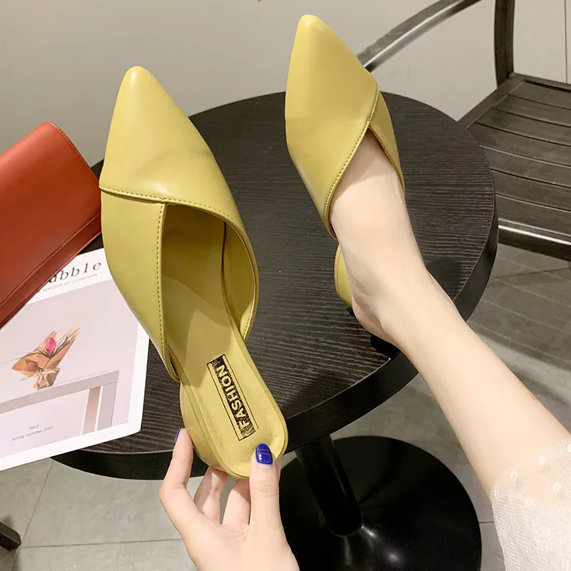 

Med Slippers Women Summer Square heel Luxury Slides Shoes Socofy Cover Toe Block Designer 2019 Soft Pointed PU Basic Rubber