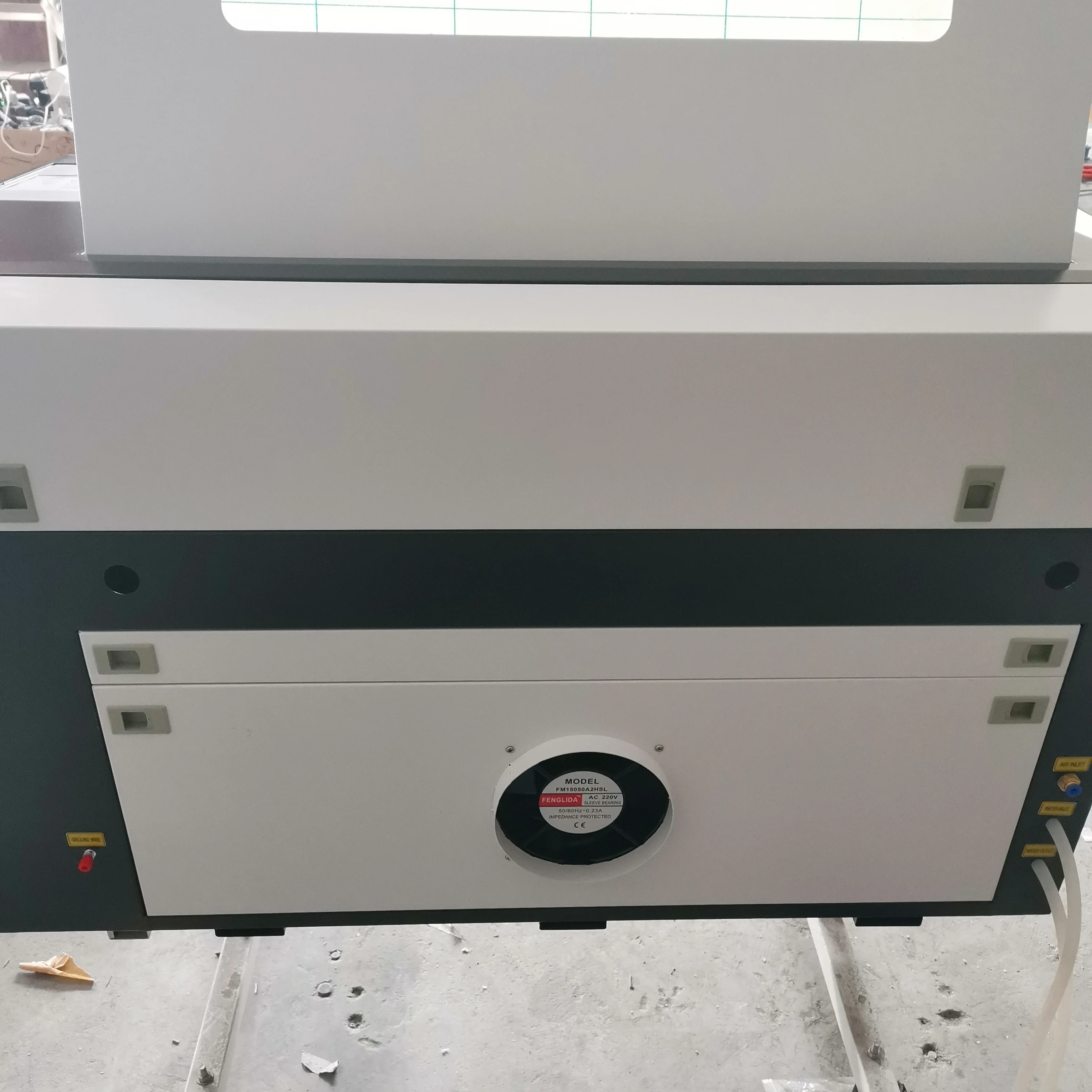4060 RECI 100W CO2 laser engraving machine with up and down working table to Russia include customs duty and tax