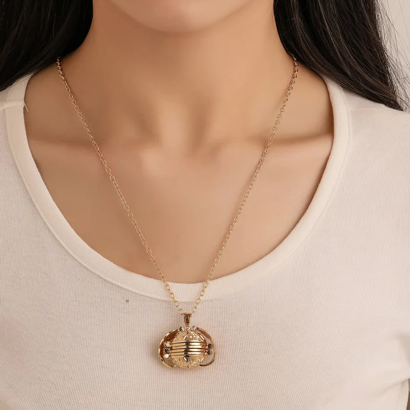 

Magic 4 Photo Pendant Memory Floating Locket Necklace Angel Wings Flash Box Fashion Album Box Necklaces