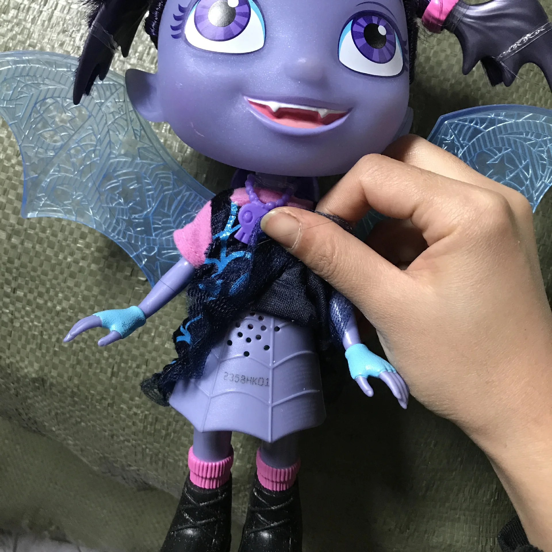 Disnney vampirina Вампир Девушка мультфильм периферийные 12 дюймов голос Кукла огни и музыка для подарка Рождество