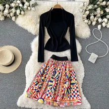 

Spring Autumn T Shirt Skirt Suit Women 2 Piece Set Long Sleeve Square Neck Knit Blouse Skirt Set Crop + A Line Printed Skirt New