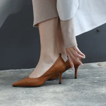

Single shoes women's shallow high-heeled shoes thin heel pointed leather work elastic simple 2020 Autumn women's shoes