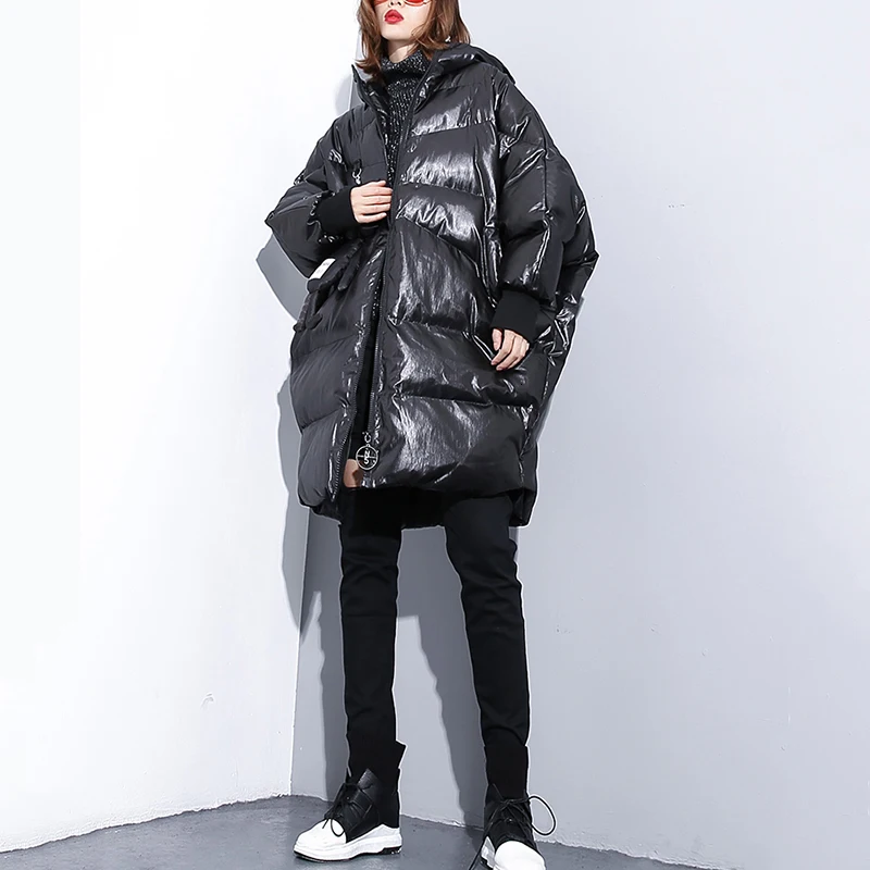 [EAM] черное теплое пальто с капюшоном, с хлопковой подкладкой, с длинным рукавом, свободный крой, женские парки, модная новинка, Осень-зима, 1H352