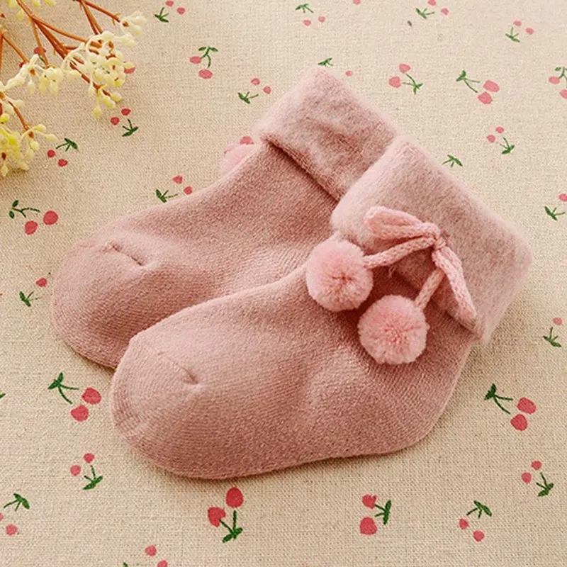 Baby Cute Hair Ball Cotton Socks Baby Dispensing Slip Cotton Socks Girls Boys Anti Slip Baby Winter Socks Children Warm Socks