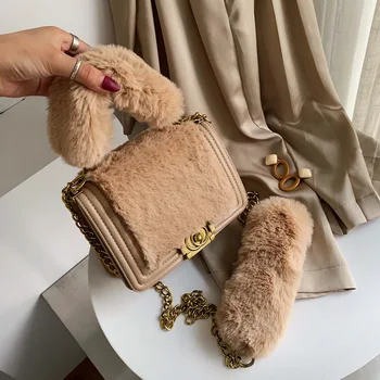 

Plush bag women's autumn / winter 2020 new fashion cross body small square bag French small public single shoulder chain bag