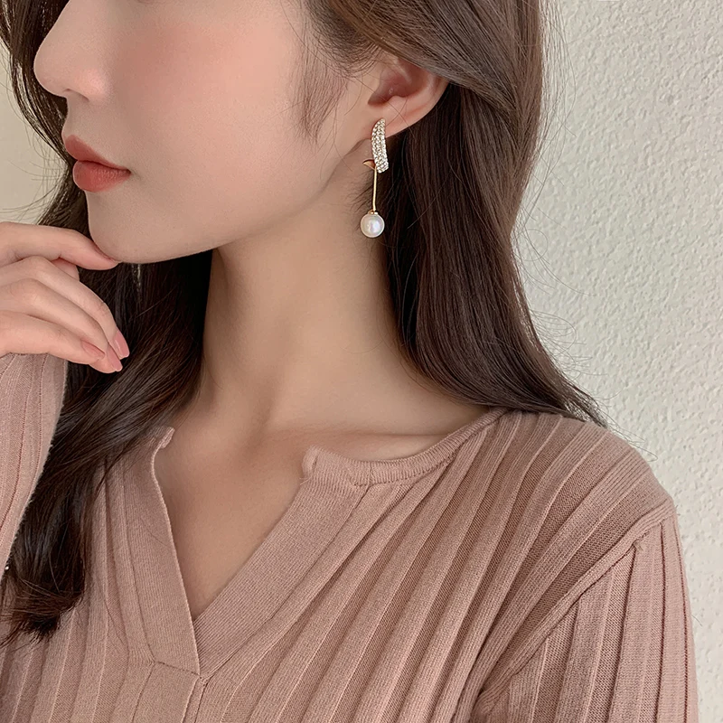 2021 New Arrival Classic Elegant Simulated-pearl Tassel Long Crystal Earrings For Women Fashion Water Drop Crystal Jewelry