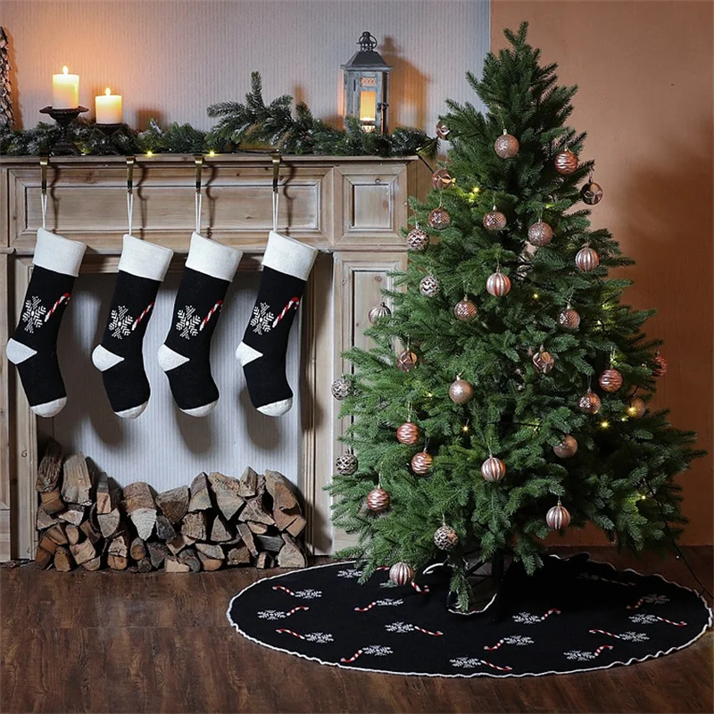 

Balck knitted Tree Skirt Tree Bottom Apron Tether Yarn Christmas Gift Decoration Scene Layout Snowflake Candy Cane Skirt 92CM