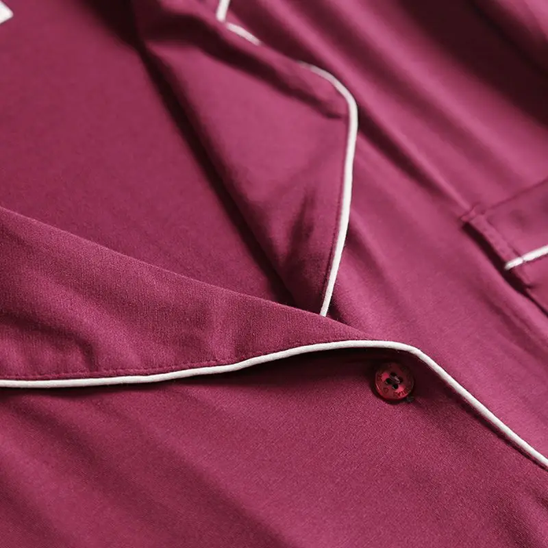 4928413818_1839441000