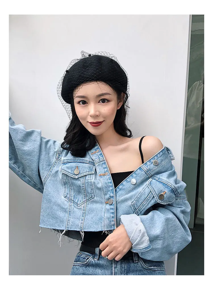 Korean version Beret Womens Autumn Winter Elegant Retro Fashion Simple Lace Pompon Wool Painter Cap Mesh Berets