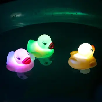 

Flashing Light Rubber Duck Light Floating Rubber Duck 1 Pc LED Lovely Interesting Baby Bath Kids Toy Bathing Swimming