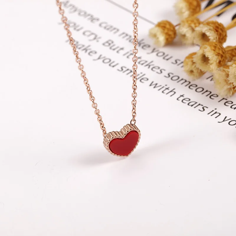 

Necklace New Style Red Small Heart Necklace Japanese Korean Soft Girl Choker Valentine' Gift Simple Peach Heart Necklace