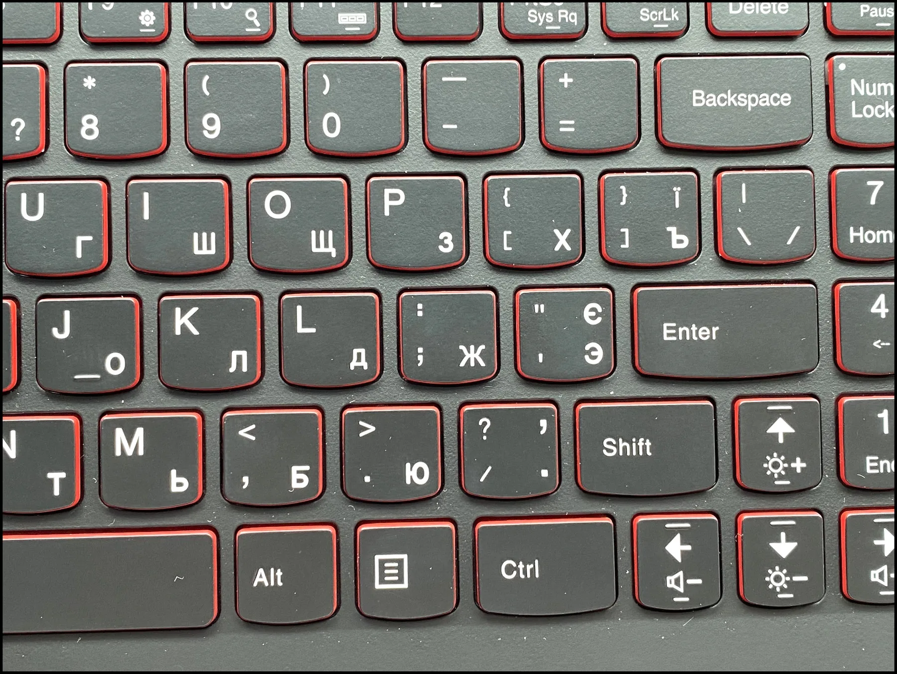 Y700-17ISK (2)_副本.jpg