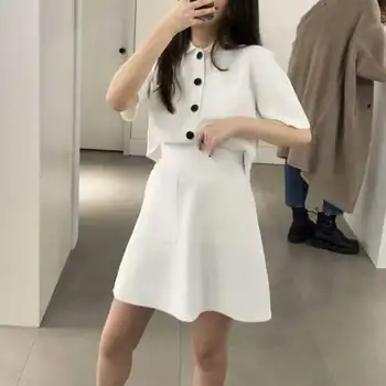 

2020 Spring and Summer New Pearl button Wire Contrast Color College Style women's short Knitted Cardigan+A-line Skirt Set