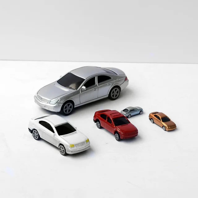 1/50-200 Scale Mini Car Truck Model For Sence Dollhouse Play Toy 3