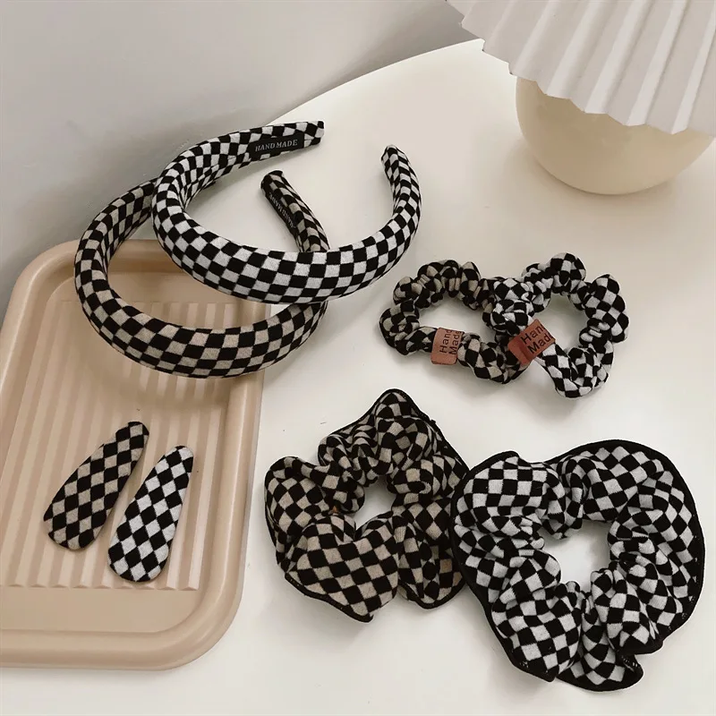 

Korean autumnwinter new fabric checkerboard large intestine hair tie hairpin hair band simple hair rope hairpin side chuck rope