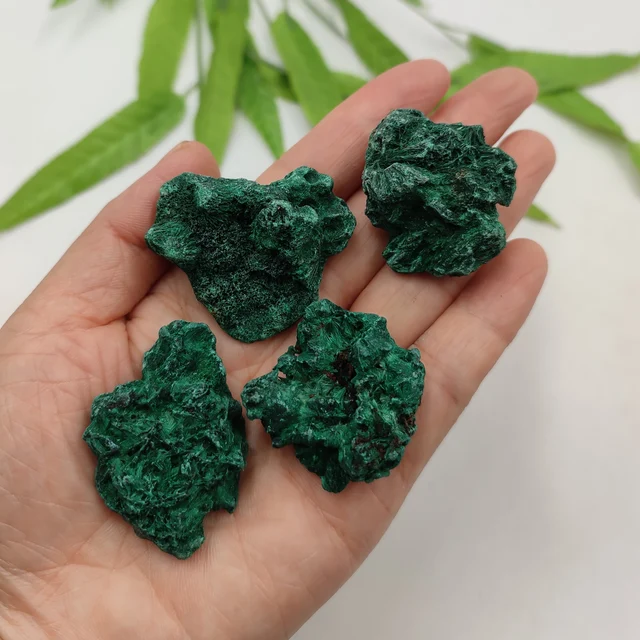 1Pc Természetes Malachit Nyers Kő Quatrz Kristálygyógyító Ásványi Durva Érc Rock Reiki Gyűjthető Minta Otthoni Szoba Dekoráció Ajándék - Image 2