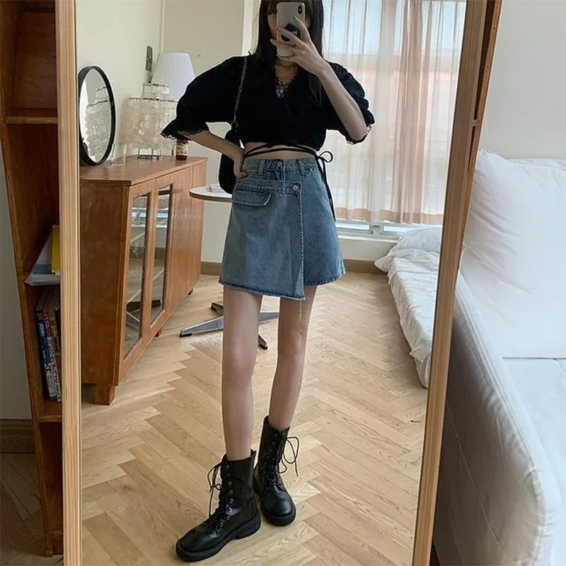 Рисунок 5 - Женский костюм из двух предметов