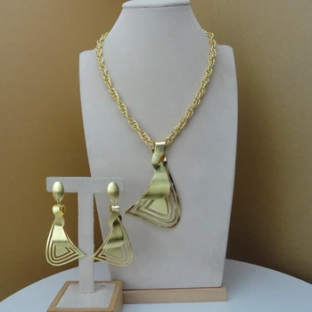 

2020 Yuminglai Dubai Costume Jewelry Fine Jewelry Sets Necklace and Earrings FHK9003