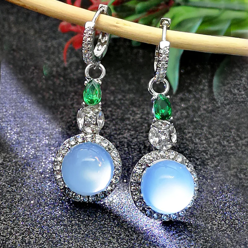 

2021 fashion high-quality imitation natural jade chalcedony Earrings luxury Emerald Diamond Set Zircon Earrings