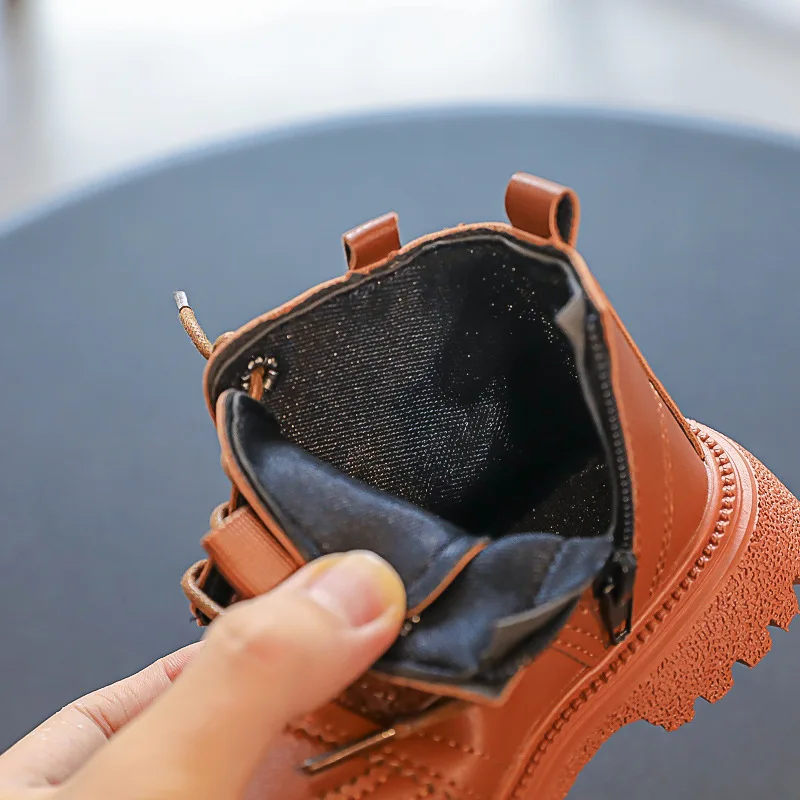 Botas de Couro Impermeáveis do Plutônio para Meninas para a Criança Botas de Borracha para Crianças Nova de Sapatas de Inverno 21 a 30 Coleção Tamanhos 10 Mamãe e Bebê