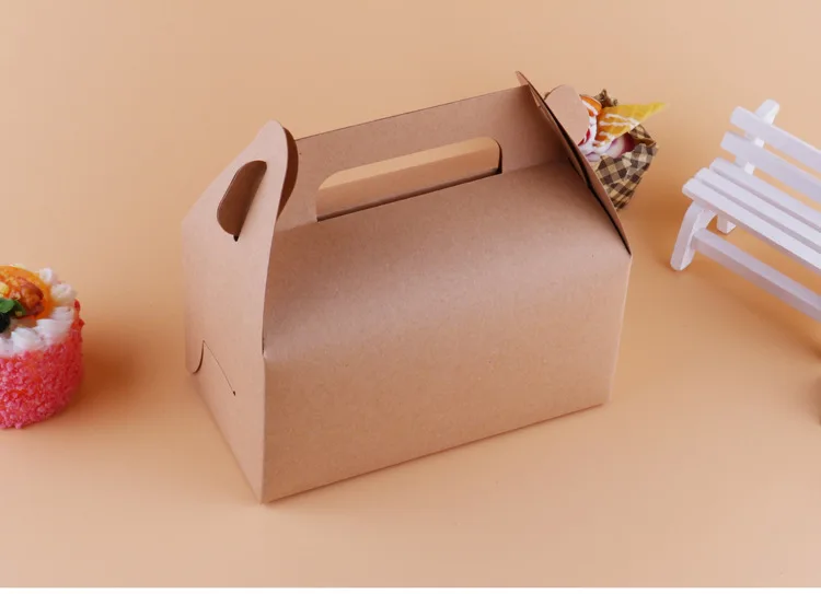 

100pcs 16.2*9*8cm White/Kraft Paper Mousse portable Box gift packaging boxes Cookie Candy cake gift boxes Event Party Supplies