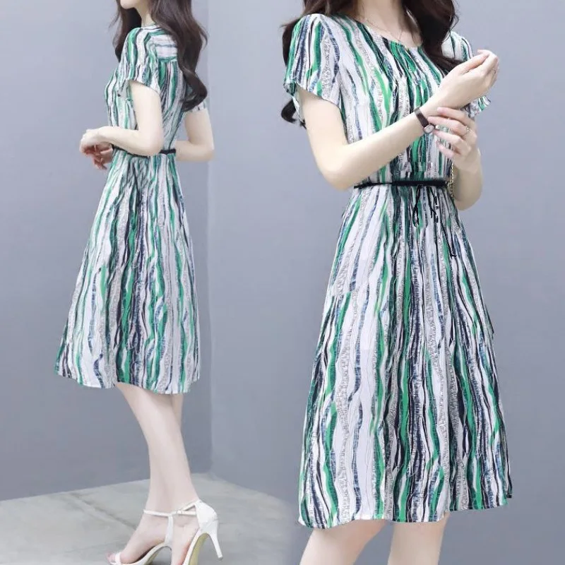 

2019 New Style Dress Summer Short-sleeved Waist Hugging Printed Korean-style WOMEN'S Wear Mid-length Slim Fit Stripes A- line Sk