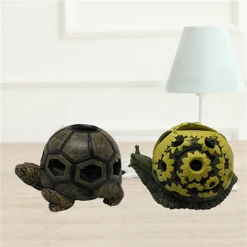 

Men Tortoise/Snail Ashtray Creative Desktop Ash Holder with Lid for Home KTV Buffet