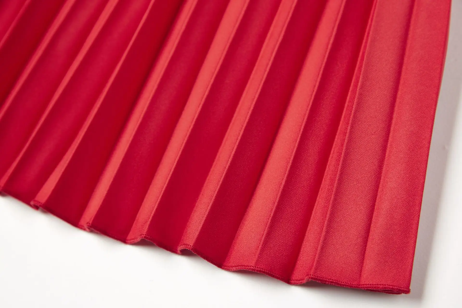 LANMREM Pleated skirt mid-long folded vintage skirt gradient color elastic waist pleated bottoms famale 2020 fashion new YJ726