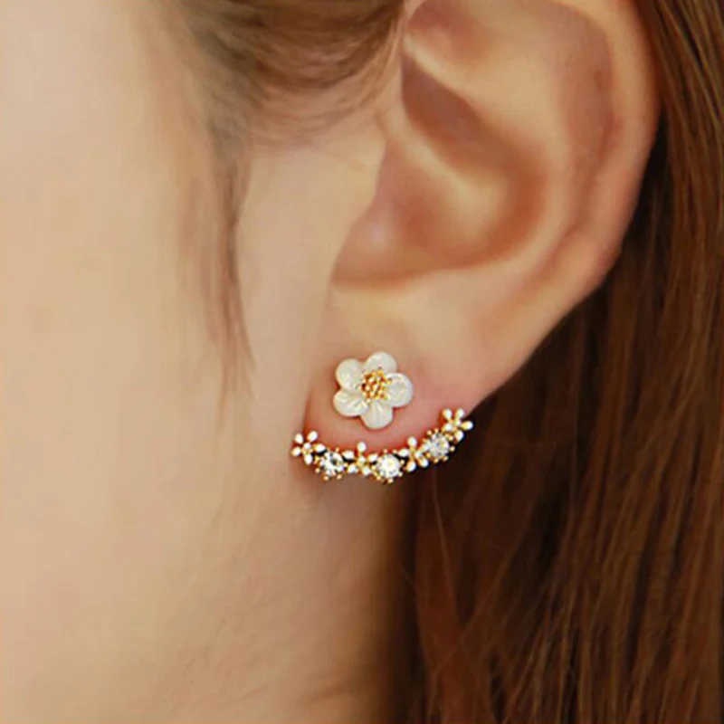 New Cute Small Daisy Flowers Stud Earrings For Women Korean Sweet crystal Flower Earring Girls Fashion Elegant Jewelry