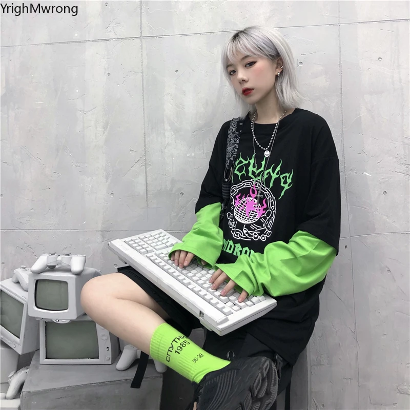 

Patchwork Contrast Long Sleeve Chain Fire Graphic Print Loose T Shirt Tee T-Shirt Top Harajuku Streetwear Korean Punk Pullover