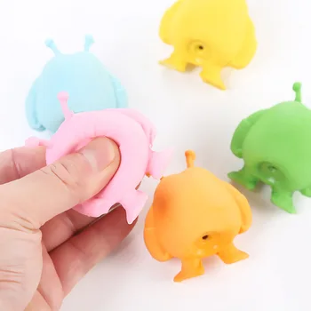 

Dog Chew Toy Sound Robot Latex Nibble Toy Little Man Shape Bite-resistant Molar Pet Supplies Teeth Clean Puppy Toy TXTB1