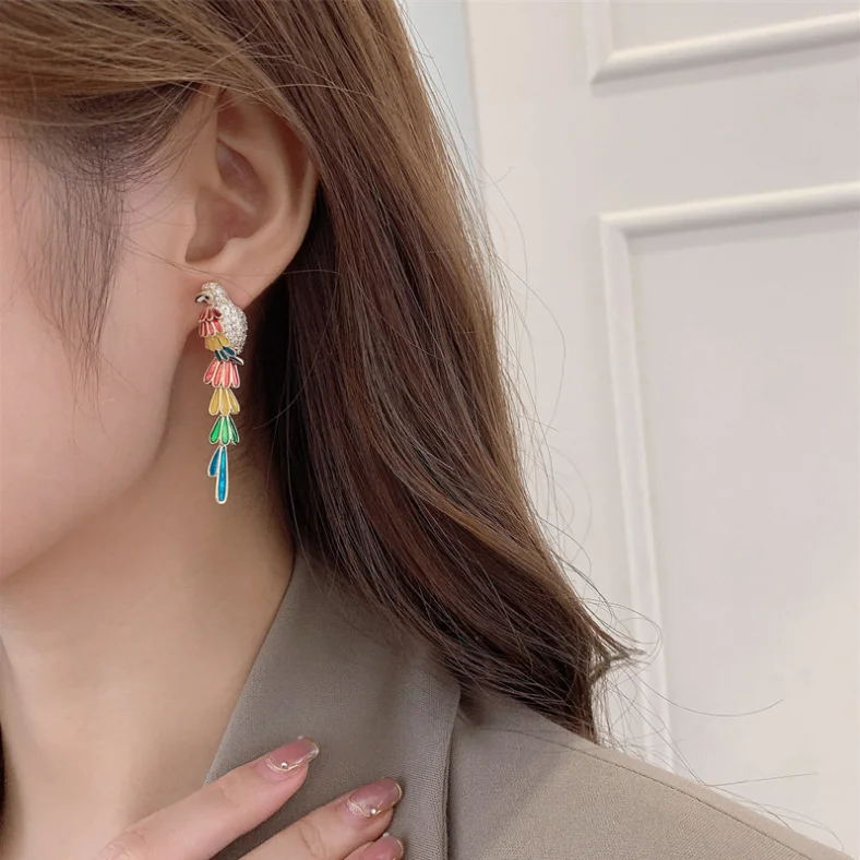 Bohemian Ethnic Style Earrings Temperament Personality Design Sense Bird Long Color Feather Drop Oil Parrot Earrings LYI100