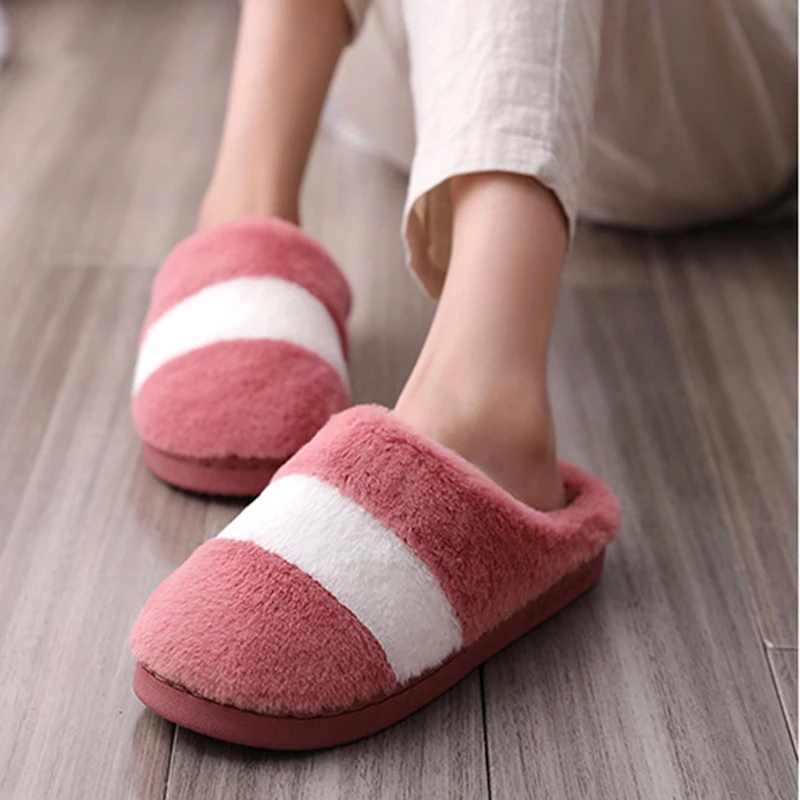 SWQZVT Plus size women slippers colorblock bedroom floor furry slippers women soft warm with fur home winter female shoes 2020 (6)