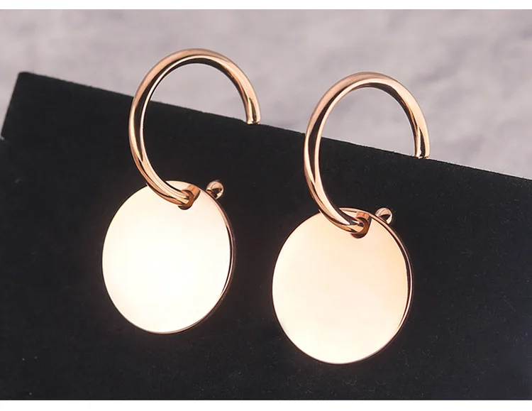 10162872429_996853077