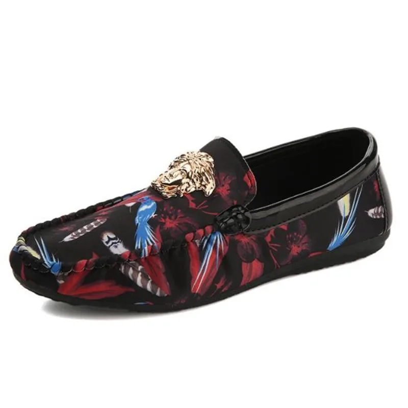 New men shoes leather comfortable breathable lightweight portable new wear-resistant non-slip sneaker design men shoes loafers