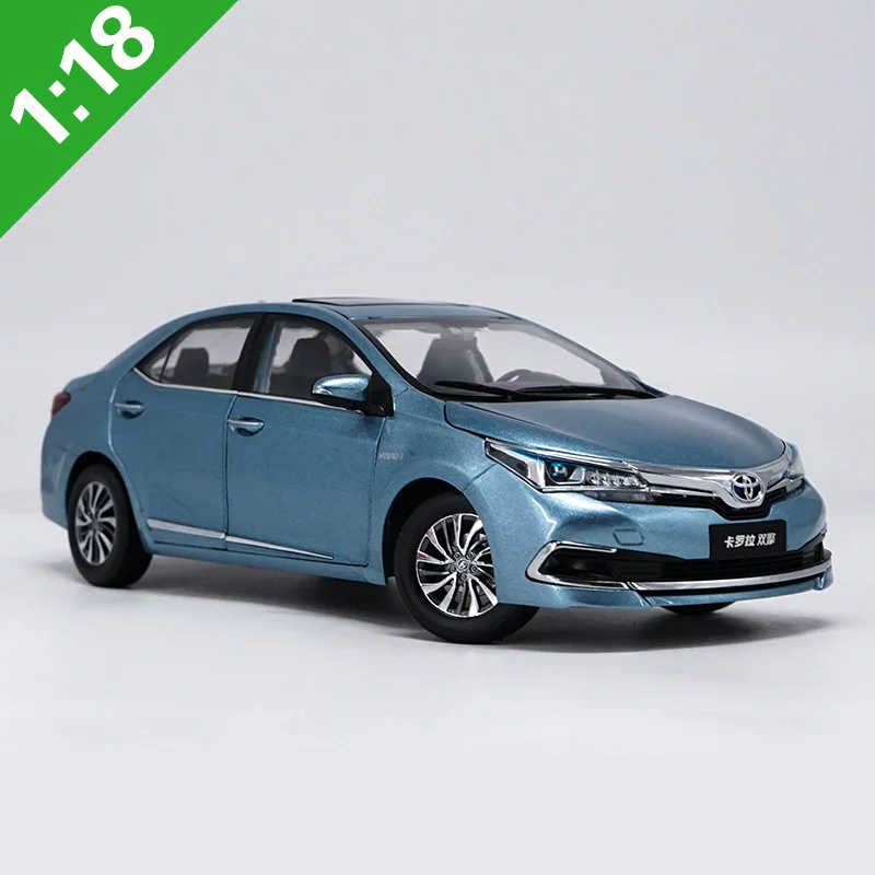 1:18 TOYOTA COROLLA литая под давлением Модель автомобиля игрушки Металлическая Модель автомобиля оригинальная коробка - Цвет: Синий